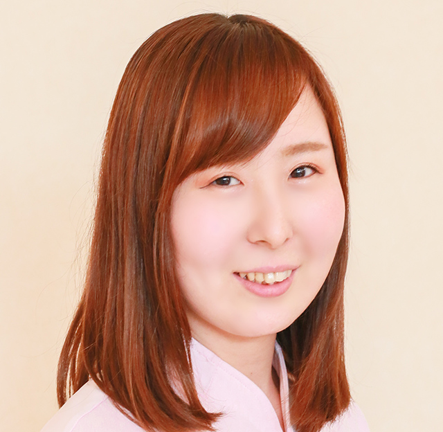 受付 高尾 英里